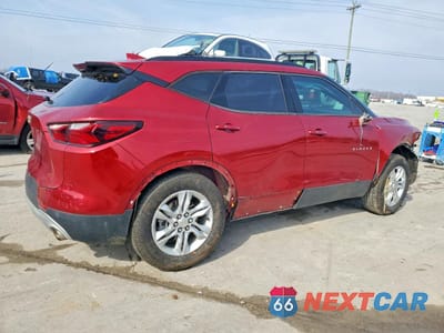 Trzecie zdjęcie samochodu z tyłu: 2021 CHEVROLET BLAZER 1LT VIN:3GNKBBRA7MS522589 - miniatura