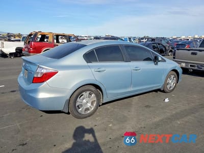 Trzecie zdjęcie samochodu z tyłu: 2012 HONDA CIVIC HYBRID VIN:JHMFB4F28CS001067 - miniatura