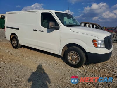 Czwarte zdjęcie samochodu z boku: 2017 NISSAN NV 1500 DELIVERY VAN VIN:1N6BF0KM5HN802854 - miniatura