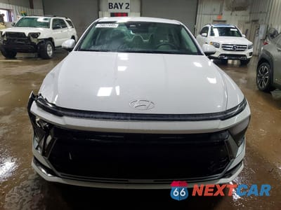 Piąte zdjęcie samochodu w środku: 2025 HYUNDAI SONATA SE VIN:KMHL24JA5SA490675 - miniatura