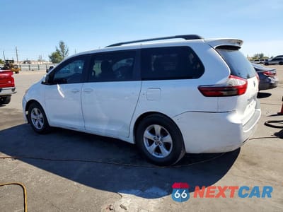 Drugie zdjęcie samochodu z przodu: 2017 TOYOTA SIENNA LE VIN:5TDKZ3DC5HS807224 - miniatura