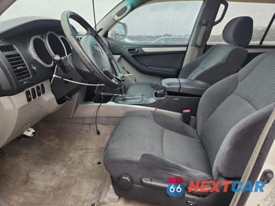 Zdjęcie 7 z 13 samochodu: 2004 TOYOTA 4RUNNER SPORT EDITION VIN:JTEZU14R440019341 - miniatura