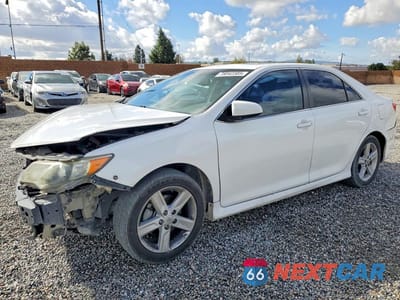 2014 TOYOTA CAMRY 4T1BF1FK2EU838774 - główne zdjęcie licytacji z USA - miniatura