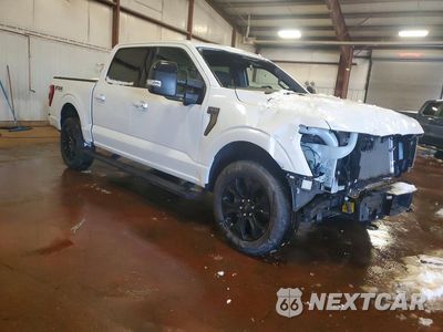 Czwarte zdjęcie samochodu z boku: 2023 FORD F150 SUPERCREW VIN:1FTFW1E88PFA98845 - miniatura
