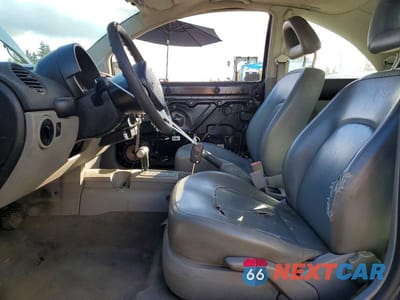 Zdjęcie 7 z 13 samochodu: 2001 VOLKSWAGEN NEW BEETLE GLS VIN:3VWCK21C31M433383 - miniatura