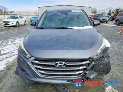 Piąte zdjęcie samochodu w środku: 2018 HYUNDAI TUCSON SE VIN:KM8J23A42JU836173 - miniatura