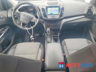 Zdjęcie 8 z 12 samochodu: 2019 FORD ESCAPE SE VIN:1FMCU9GDXKUB10656 - miniatura