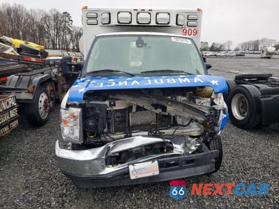 Piąte zdjęcie samochodu w środku: 2022 FORD E350 AMBULANCE VIN:1FDWE3FN6NDC35921 - miniatura