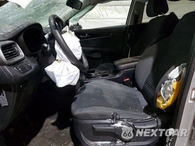 Zdjęcie 7 z 12 samochodu: 2016 KIA SORENTO LX VIN:5XYPGDA33GG028311 - miniatura