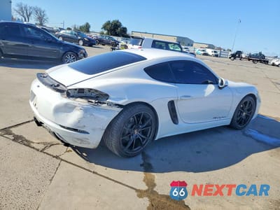 Trzecie zdjęcie samochodu z tyłu: 2019 PORSCHE CAYMAN BASE VIN:WP0AA2A80KS261315 - miniatura