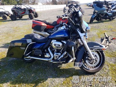 2010 HARLEY-DAVIDSON FLHTK 1HD1KEM14AB670377 - główne zdjęcie licytacji z USA - miniatura
