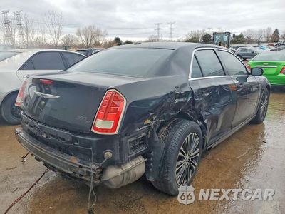 Trzecie zdjęcie samochodu z tyłu: 2012 CHRYSLER 300 S VIN:2C3CCAJT4CH115904 - miniatura