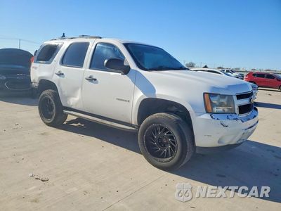 Czwarte zdjęcie samochodu z boku: 2012 CHEVROLET TAHOE SPECIAL VIN:1GNSK2E09CR291290 - miniatura