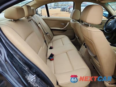 Zdjęcie 10 z 13 samochodu: 2009 BMW 328 I VIN:WBAPH73539A172888 - miniatura