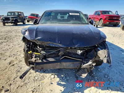 Piąte zdjęcie samochodu w środku: 2019 VOLKSWAGEN JETTA GLI VIN:3VW5T7BU0KM146272 - miniatura