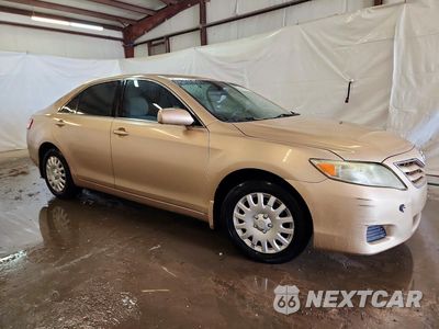Czwarte zdjęcie samochodu z boku: 2011 TOYOTA CAMRY BASE VIN:4T1BF3EKXBU150370 - miniatura