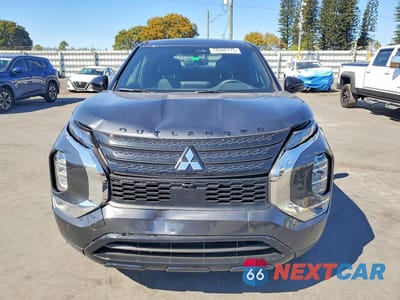 Piąte zdjęcie samochodu w środku: 2024 MITSUBISHI OUTLANDER SE VIN:JA4J3VA81RZ072308 - miniatura