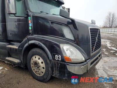 Zdjęcie 9 z 10 samochodu: 2017 VOLVO VNL SEMI TRUCK VIN:4V4NC9EJXHN967883 - miniatura