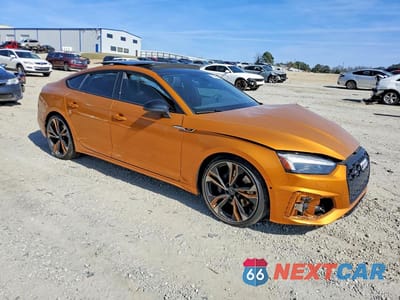 Czwarte zdjęcie samochodu z boku: 2021 AUDI S5 PRESTIGE VIN:WAUB4CF54MA034229 - miniatura