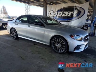 Czwarte zdjęcie samochodu z boku: 2018 MERCEDES-BENZ E 43 4MATIC AMG VIN:WDDZF6EB0JA398007 - miniatura