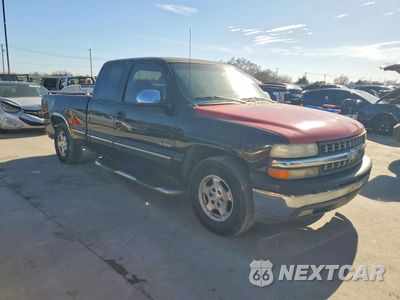 Czwarte zdjęcie samochodu z boku: 1999 CHEVROLET SILVERADO C1500 VIN:2GCEC19T3X1138811 - miniatura