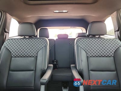 Zdjęcie 10 z 12 samochodu: 2024 GMC ACADIA DENALI VIN:1GKENLKS3RJ222731 - miniatura