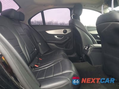 Zdjęcie 10 z 12 samochodu: 2016 MERCEDES-BENZ C 300 4MATIC VIN:55SWF4KB0GU146505 - miniatura