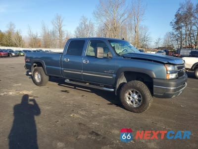 Czwarte zdjęcie samochodu z boku: 2007 CHEVROLET SILVERADO K2500 HEAVY DUTY VIN:1GCHK23DX7F114621 - miniatura