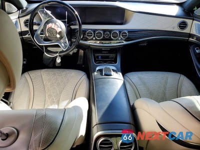 Zdjęcie 8 z 12 samochodu: 2018 MERCEDES-BENZ S 560 4MATIC VIN:WDDUG8GB0JA405389 - miniatura