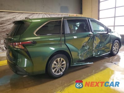 Trzecie zdjęcie samochodu z tyłu: 2025 TOYOTA SIENNA LE 8-PASSENGER * PRIOR FLEET * VIN:5TDKSKFC4SS182723 - miniatura