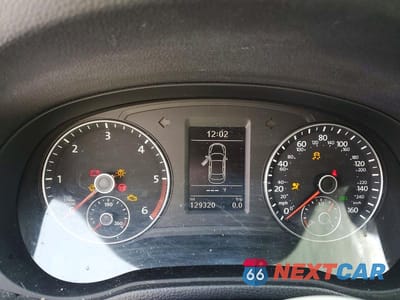 Zdjęcie 9 z 12 samochodu: 2013 VOLKSWAGEN PASSAT SE VIN:1VWBN7A37DC129740 - miniatura
