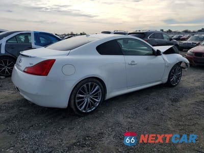 Trzecie zdjęcie samochodu z tyłu: 2014 INFINITI Q60 JOURNEY VIN:JN1CV6EK9EM111015 - miniatura