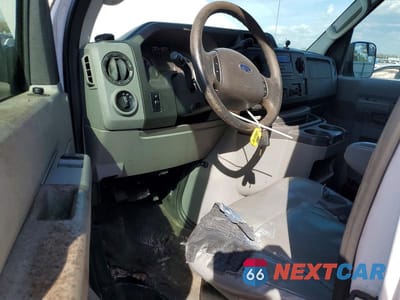 Zdjęcie 8 z 13 samochodu: 2013 FORD ECONOLINE E250 VAN VIN:1FTNE2EW6DDB05608 - miniatura