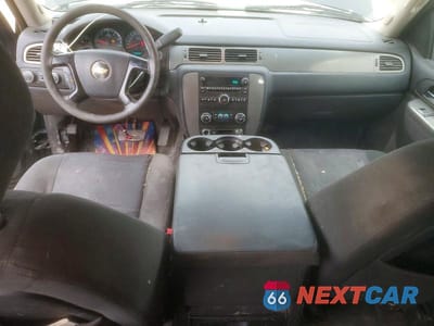 Zdjęcie 8 z 11 samochodu: 2011 CHEVROLET TAHOE SPECIAL VIN:1GNSK2E00BR244406 - miniatura