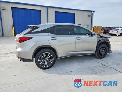 Trzecie zdjęcie samochodu z tyłu: 2022 LEXUS RX 350 BASE VIN:2T2HZMAA0NC242948 - miniatura