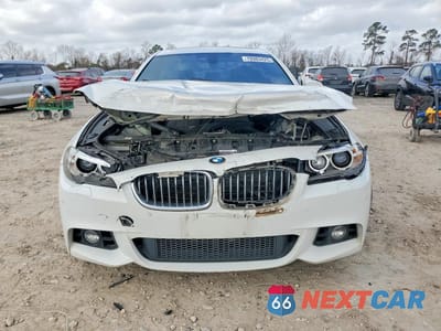 Piąte zdjęcie samochodu w środku: 2014 BMW 535 I VIN:WBA5B1C54ED482532 - miniatura