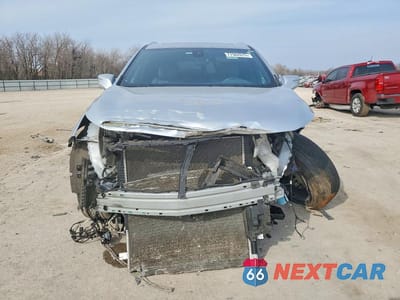 Piąte zdjęcie samochodu w środku: 2022 BUICK ENCLAVE ESSENCE VIN:5GAERBKW4NJ160006 - miniatura