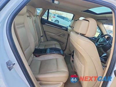 Zdjęcie 11 z 14 samochodu: 2010 BMW X6 XDRIVE35I VIN:5UXFG4C50AL226736 - miniatura