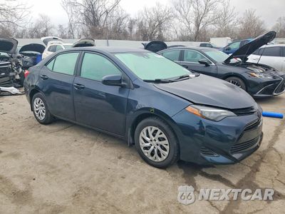 Czwarte zdjęcie samochodu z boku: 2019 TOYOTA COROLLA L VIN:5YFBURHE8KP917746 - miniatura