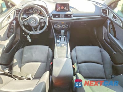 Zdjęcie 8 z 11 samochodu: 2018 MAZDA 3 SPORT VIN:3MZBN1K71JM265922 - miniatura