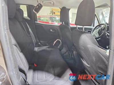 Zdjęcie 11 z 14 samochodu: 2018 JEEP RENEGADE LATITUDE VIN:ZACCJBBB3JPH12695 - miniatura