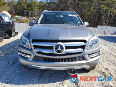 Piąte zdjęcie samochodu w środku: 2014 MERCEDES-BENZ GL 450 4MATIC VIN:4JGDF7CE3EA342734 - miniatura