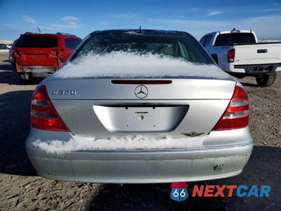 Zdjęcie 6 z 11 samochodu: 2004 MERCEDES-BENZ E 320 VIN:WDBUF65J14A393705 - miniatura
