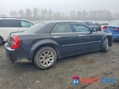 Trzecie zdjęcie samochodu z tyłu: 2006 CHRYSLER 300C VIN:2C3KA63H56H515739 - miniatura