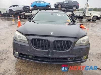 Piąte zdjęcie samochodu w środku: 2011 BMW 750 LXI VIN:WBAKC8C58BC432887 - miniatura