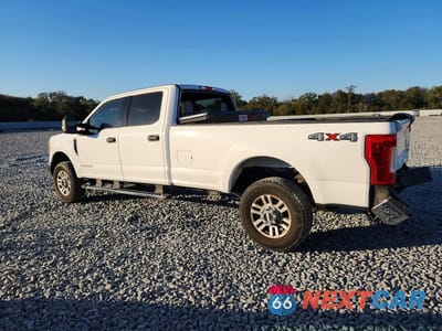 Drugie zdjęcie samochodu z przodu: 2017 FORD F350 SUPER DUTY VIN:1FT8W3BT8HEB29788 - miniatura