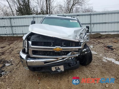 Piąte zdjęcie samochodu w środku: 2010 CHEVROLET SILVERADO K3500 LTZ VIN:1GC7K1B63AF108482 - miniatura