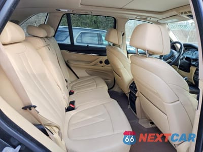 Zdjęcie 11 z 13 samochodu: 2015 BMW X5 XDRIVE50I VIN:5UXKR6C50F0J74926 - miniatura