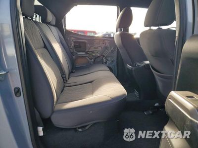 Zdjęcie 10 z 12 samochodu: 2019 TOYOTA TACOMA DOUBLE CAB VIN:3TMAZ5CN1KM079323 - miniatura