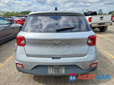 Zdjęcie 6 z 13 samochodu: 2021 HYUNDAI VENUE SE VIN:KMHRB8A3XMU067885 - miniatura